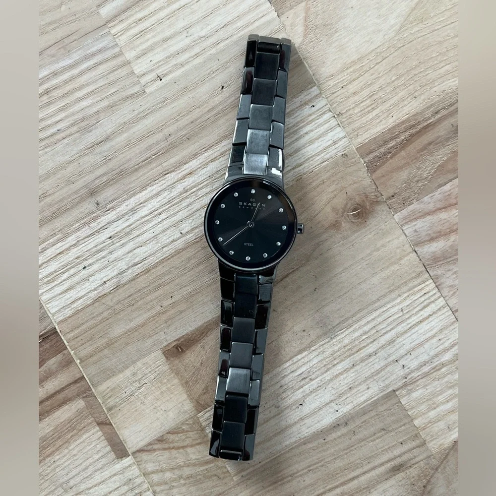 Skagen Steel Ladies Watch Black Dial Crystal Markers Black Stainless Bracelet